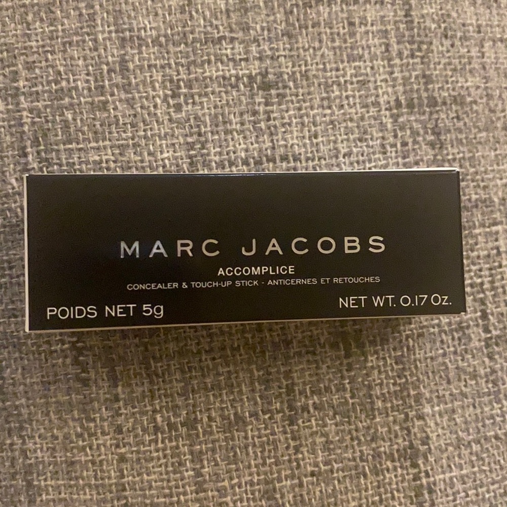 Brand new MARC JACOBS concealer